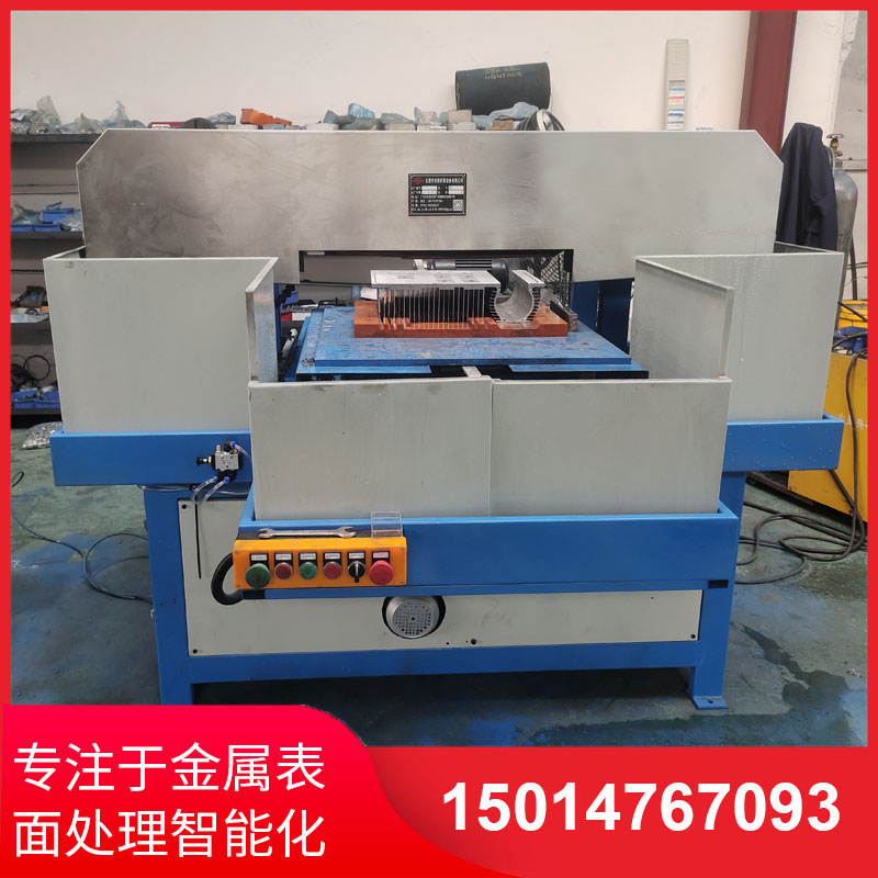 鋁(lv)材(cai)直紋(wen)拉絲(si)機生産供(gong)應